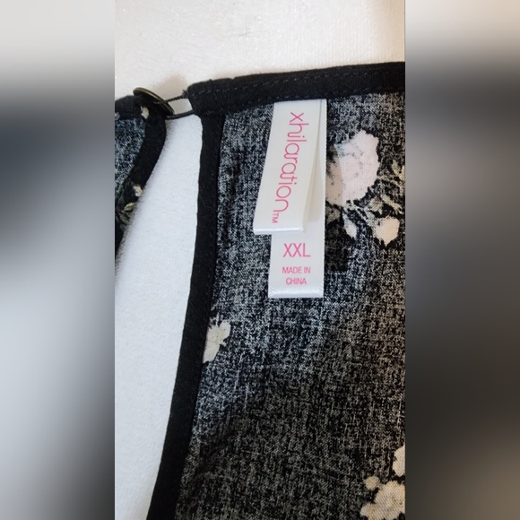 Xhilaration Floral Black and Pink Jumper Romper Women's Size XXL - Picture 7 of 7